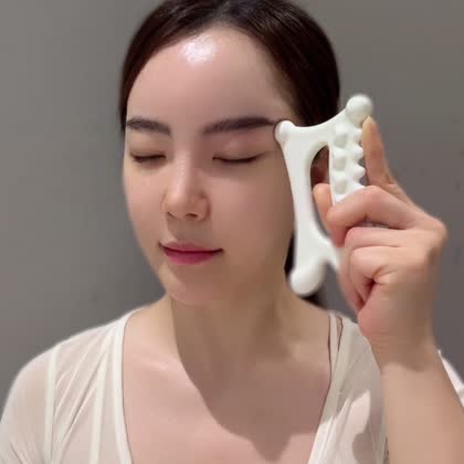 Coco demonstrating eye area